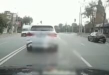 У Кривому Розі водійка знехтувала правилами обгону: патрульні притягнули її до відповідальності