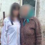 Їздила у трамваї та не могла пригадати, де живе: дніпровські патрульні повернули додому жінку, яка загубилася