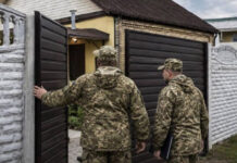 ТЦК почали вторгатися у приватні будинки: Омбудсмен заявив про критичну кількість випадків порушення прав людини