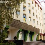 Сонячні панелі, інвертори та акумулятори: один із медзакладів Дніпропетровщини за підтримки ЮНІСЕФ став енергонезалежним