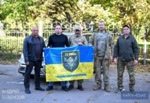 Військовим з Кам’янського передали черговий автомобіль від ГО «Бджола»