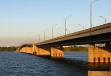 У Дніпрі звузять проїзд Південним мостом: подробиці