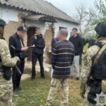 Працівники карного розшуку Дніпра розшукали та затримали підозрюваного у жорстокому вбивстві жінки