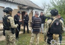 Працівники карного розшуку Дніпра розшукали та затримали підозрюваного у жорстокому вбивстві жінки